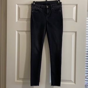 Joe’s Jeans. Frayed ankle length. Size 25.